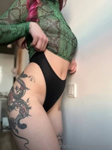 The waist should not be 24 inches your waist should be in your hands