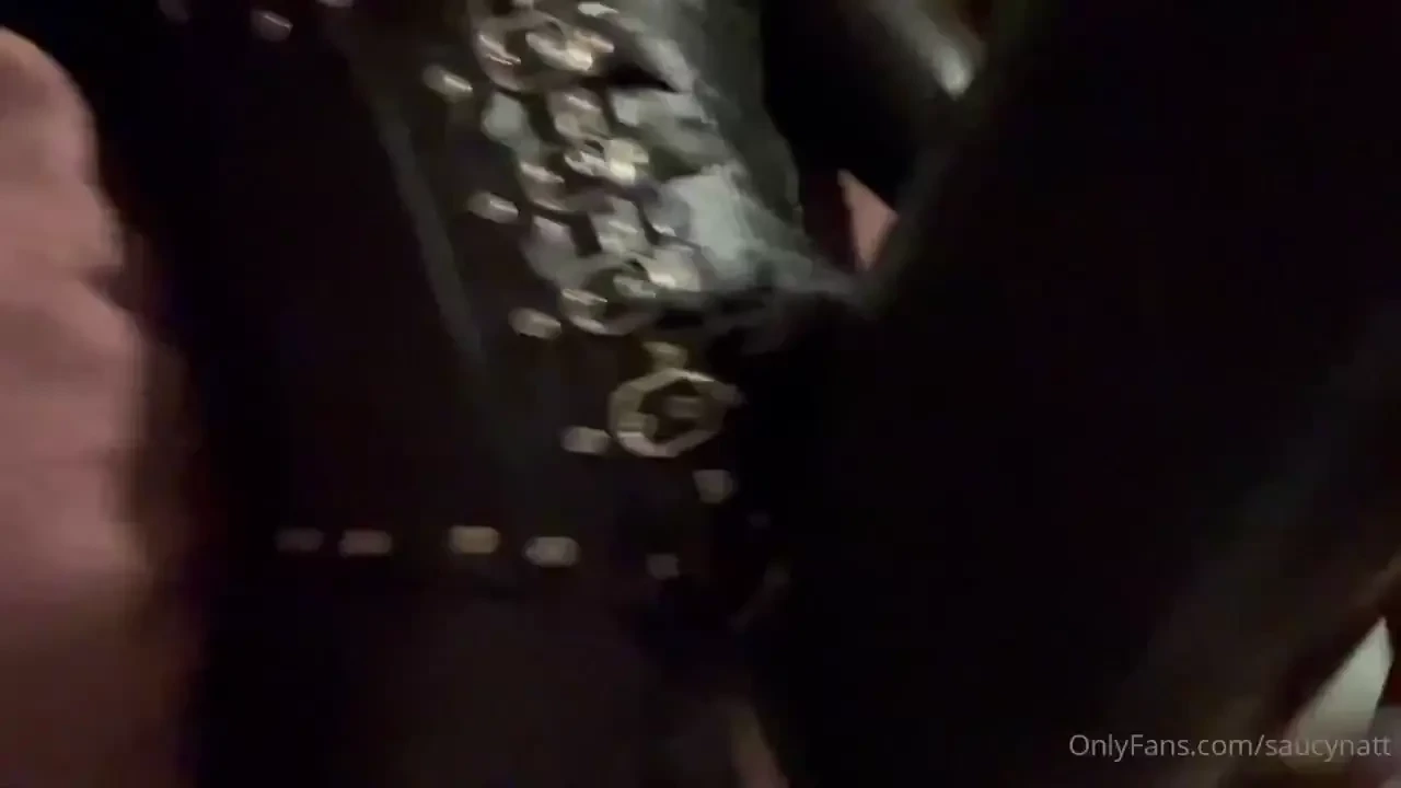 My pussy looks fat in my latex suit 