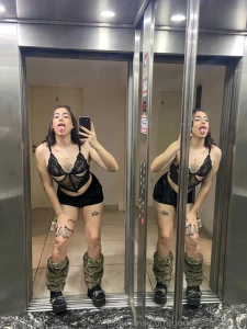 Good night this goddess is always hot do you like my wardrobe i m hot