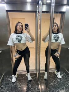 I come home from the gym with my sports clothes do you like how they