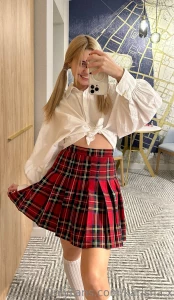 I know what you want to do with this schoolgirl just write me