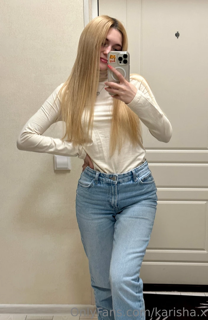 Just getting dressed for a walk and feeling so good today i could 