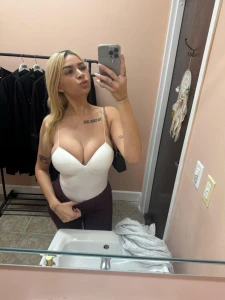 Caught myself checking me out can you blame me now your turn rate the