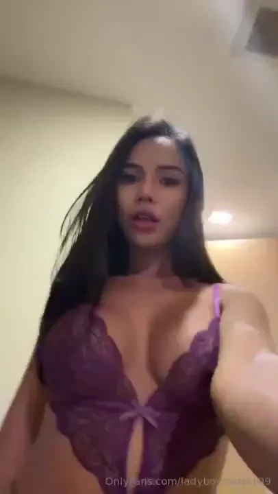 Feeling so good today slide into my dm for some sexy talk and more 