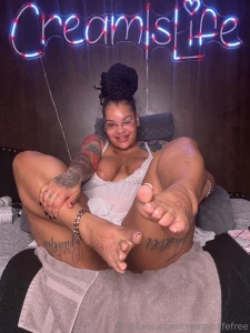 Cum end the week right with this creamy squirting pussy daddy going