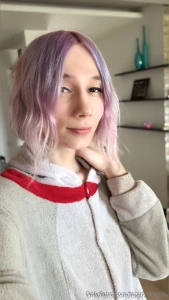 I feel like a secret today the kind you can t stop thinking about ever