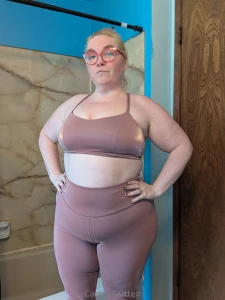 New mauve victoria s secret vsx liquid shine sports bra and leggings -