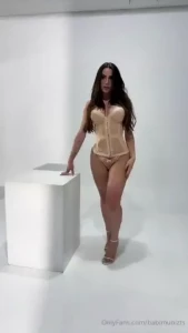 A little bts of my new photoshoot coming soon part 3