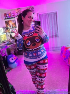 Enjoy a freebie selfie drop part 6