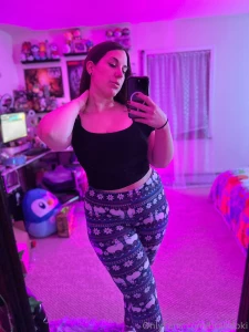 Enjoy a freebie selfie drop part 28