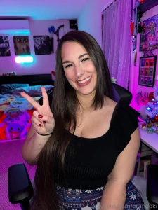 Enjoy a freebie selfie drop part 20