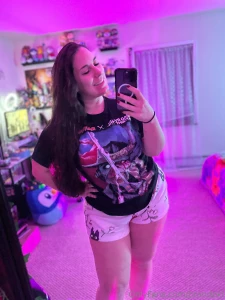 Enjoy a freebie selfie drop part 7