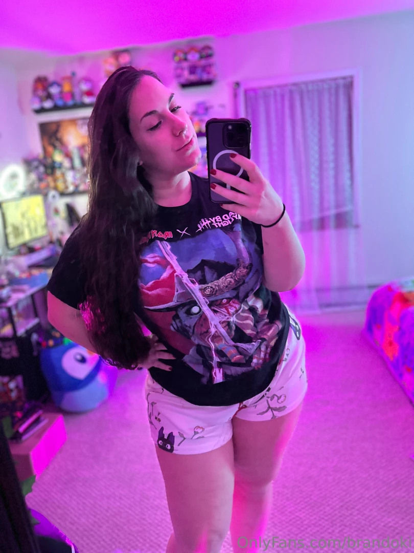 Enjoy a freebie selfie drop part 16 