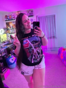 Enjoy a freebie selfie drop part 8