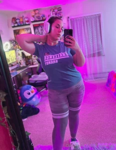 Enjoy a freebie selfie drop part 27