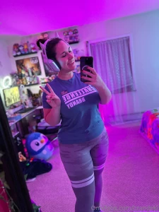 Enjoy a freebie selfie drop part 11