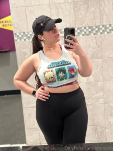 You all see to like my workout fits so here s another little freebie part 10