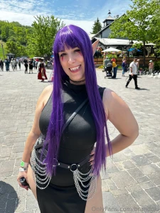 I shot so many photos of my esil cosplay this weekend who wants to see