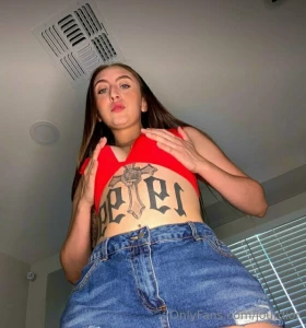 Give me a tip and i ll send you a pack of very hot photos part 2