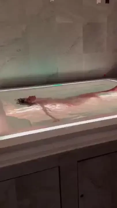 Video 10 sex and blowjob in the wellness spa with a great facial - 