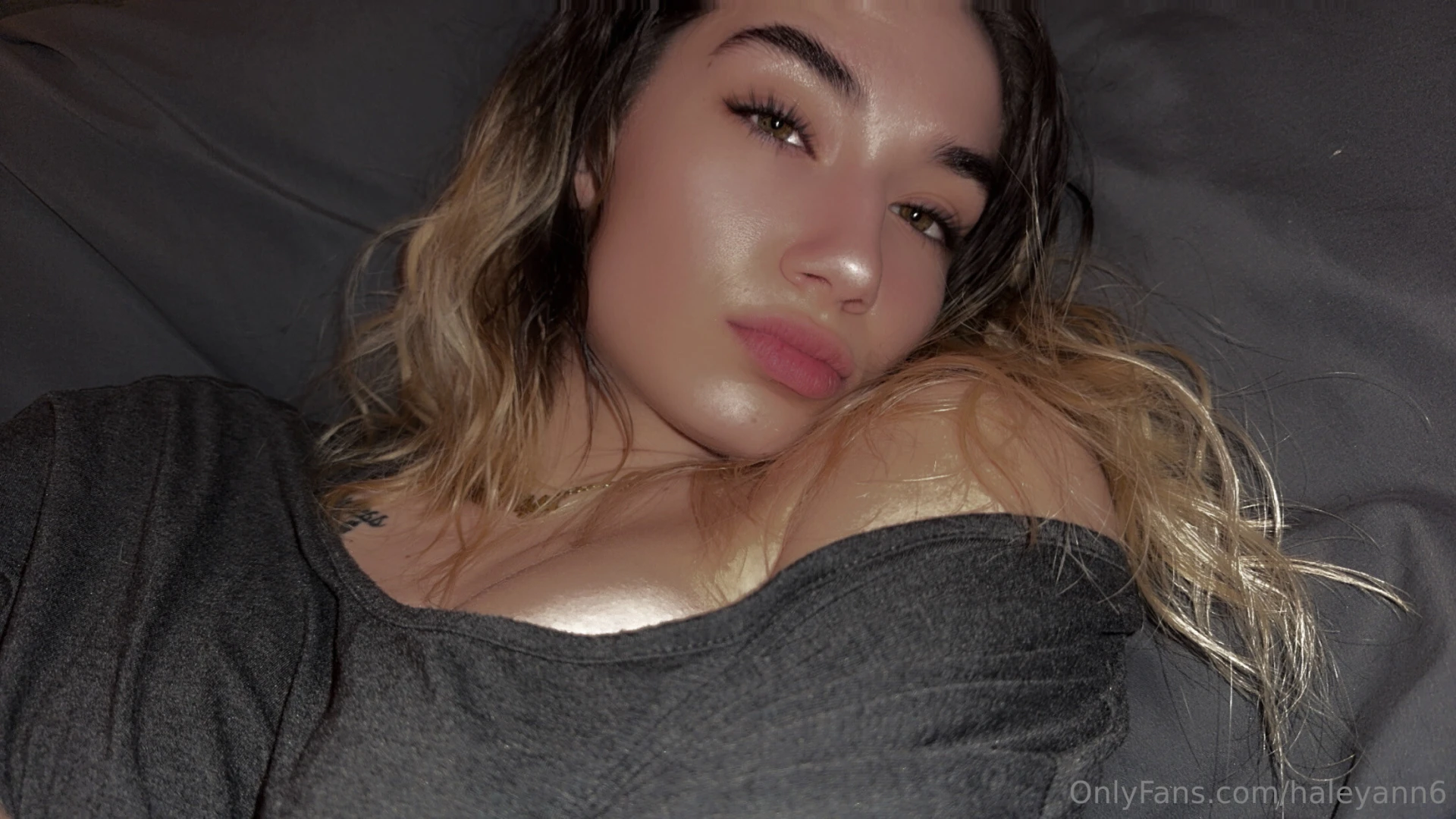 Ppv s saw it first come look between my legs watch me play with myself 