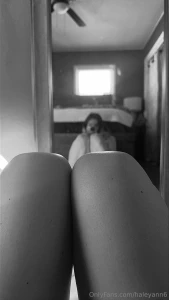 Look how wide i can spread my legs bunch of pic s ppv s saw it first