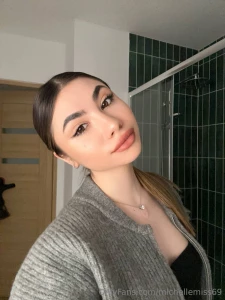 I m in a great mood today do you want to relax with me now