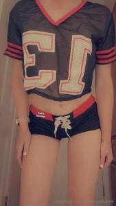 Vip fully explicit sale katiefreckles go follow this hot sexy milf for part 1
