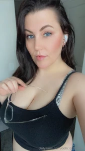 Happy titty day idk why you re so scared to see mine