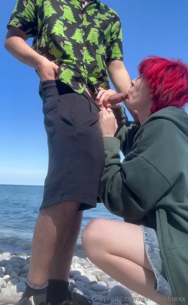 Blowjob at the beach almost caught 