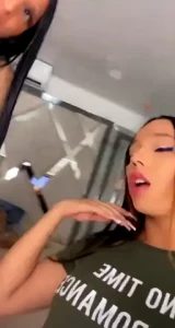 Do you want to see how i leave my dick friend without milk hot_bitch_x