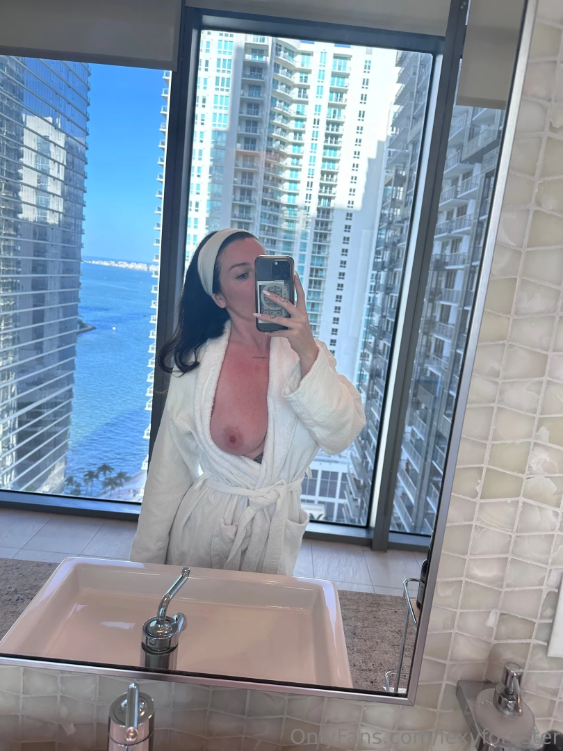 Miami for my friends birthday swipe to see me flash you in my robe 
