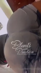 Mind if i squat here gym rizz