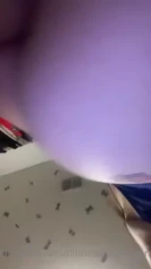 Going out with friends tonight and i m wearing no panties under my