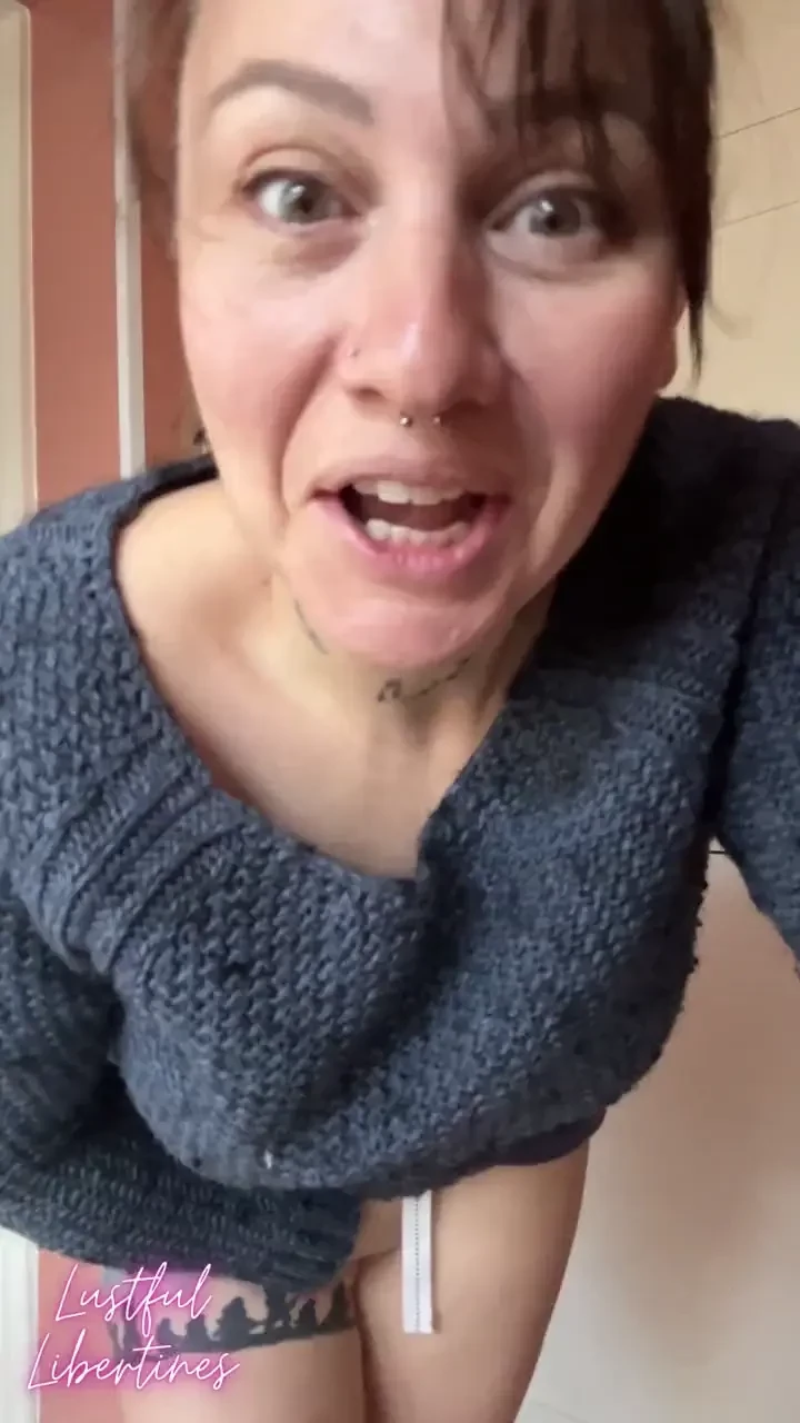 What is it about seeing puffy pussy lips through shorts not to mention 