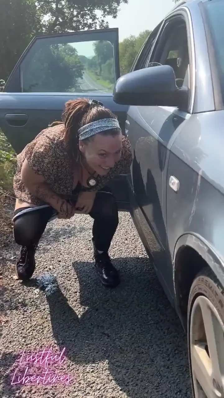 What s a woman to do pee publicpee public pissing caught flashing milf 