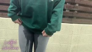 Don t lock a woman out the car in public when she s bursting to pee