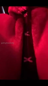 Mammmis horny msg me to play