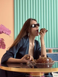 Took some cute behind-the-scenes pics from today s shoot for my part 2