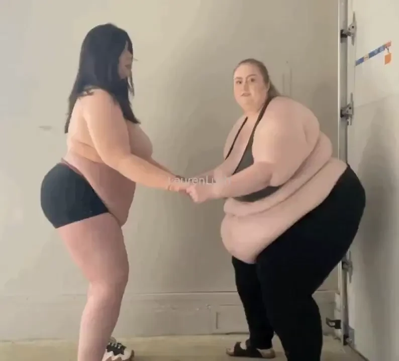Lauren s fat camp just dropped on curvage and folks it s insanely hot 