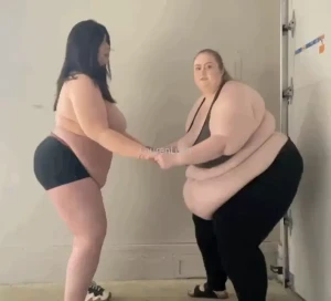 Lauren s fat camp just dropped on curvage and folks it s insanely hot