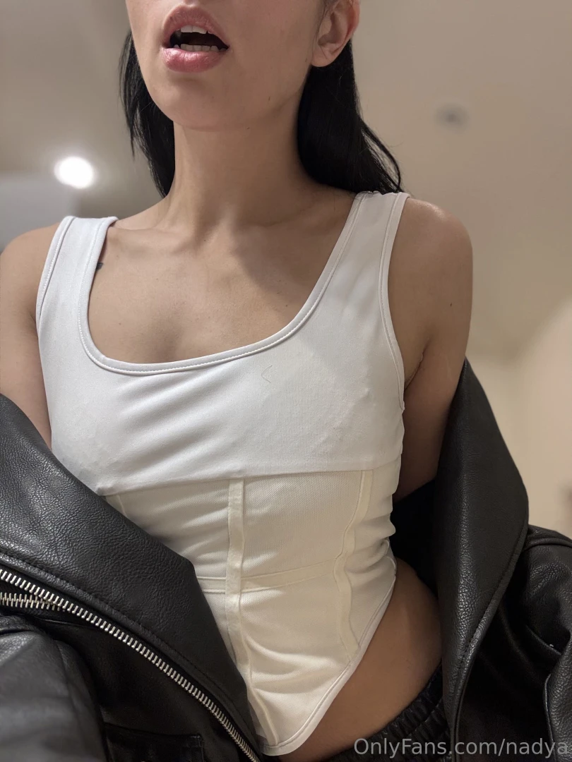 Sexy vibe of the weekend my lips totally prove it 