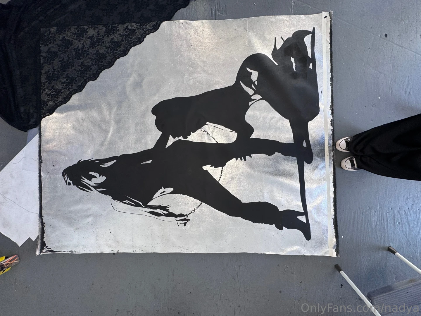 It s a good time to remind you what else mistress does - art 