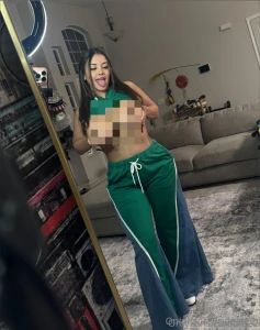 Need someone to handle my big tits and my big nips