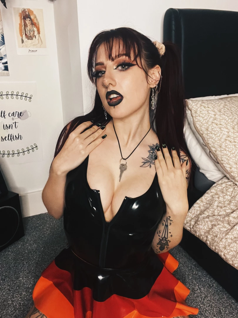 ivyfoxofficial - I m horny and you re going to help me part 1 