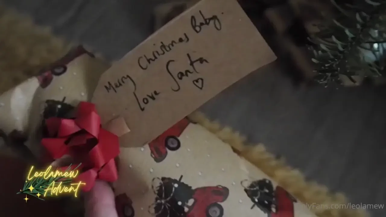 This video needs a repost twas the night before christmas 