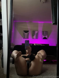 Should i masturbate in this mirror