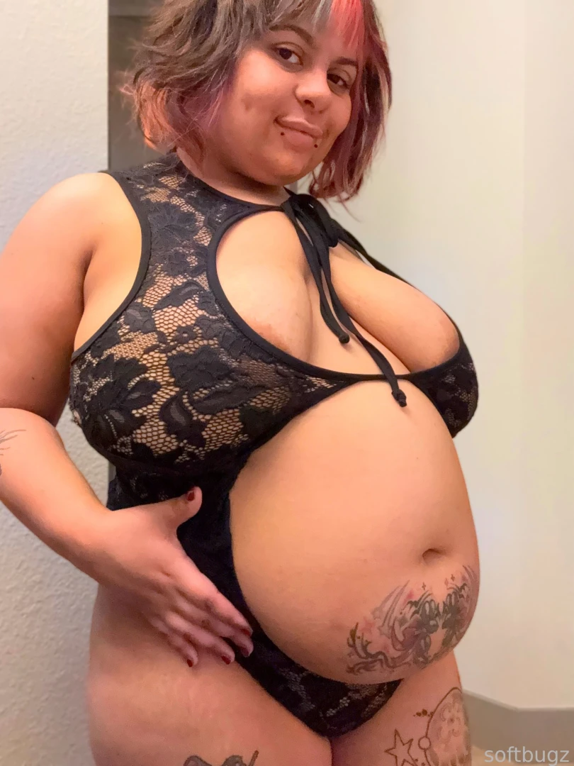 Bug bundle belly chubby bbw babyoil bigtits slowmo part 1 