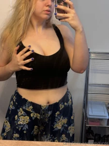 Some no makeup selfies for ur 4th if you get bored at the cookout you