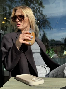 As a true early bird my mornings start with the gentle warmth of the